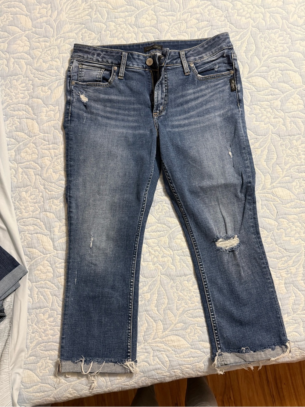 Silver Jeans Medium Wash Cropped Distressed Ankle Jeans